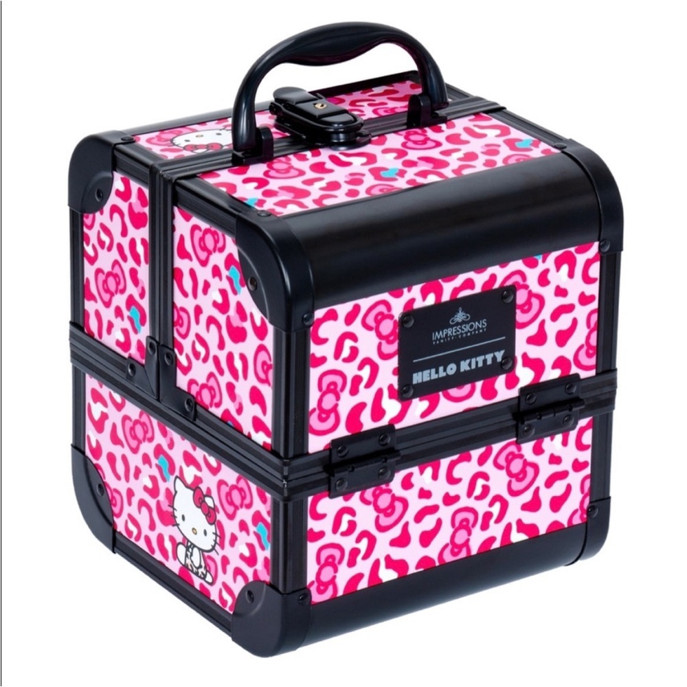 NWT Hello Kitty Pink Multicolor Traveling Makeup Box Case - Picture 2 of 5